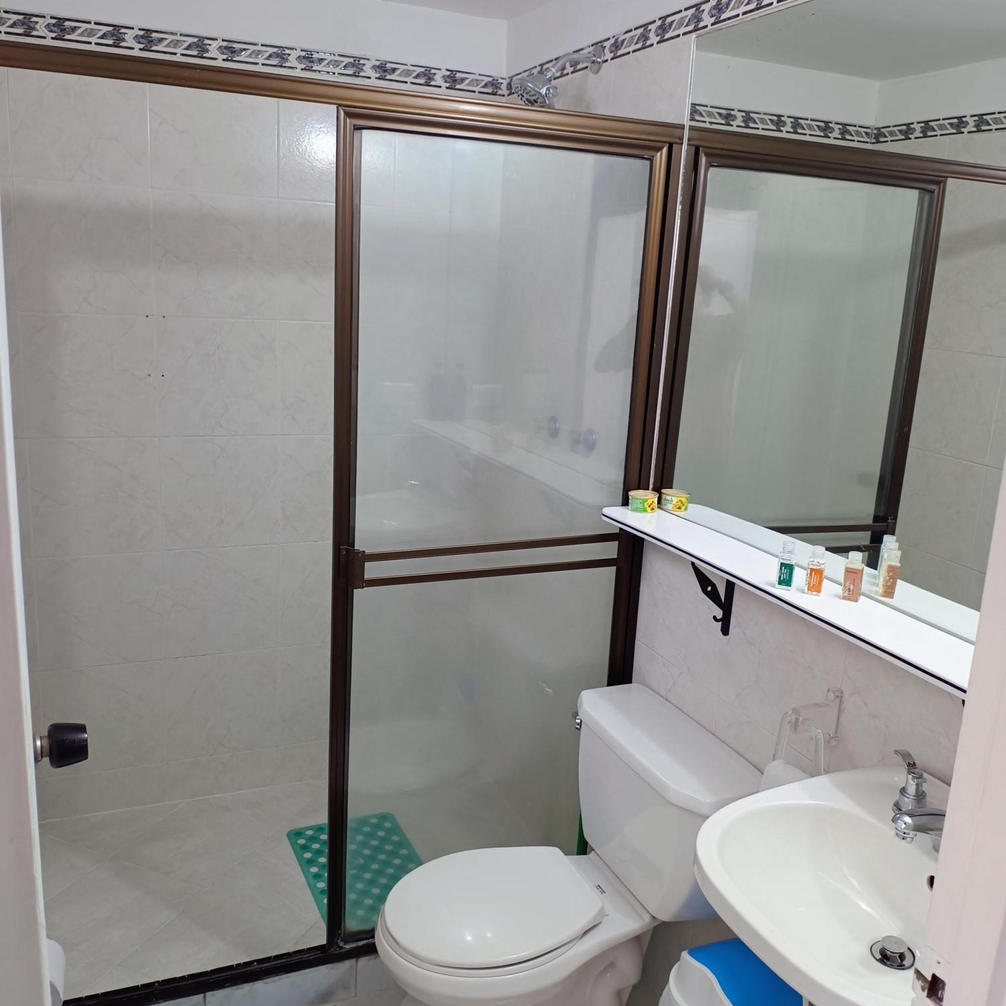 Moradia Laureles Medellin Apartment ภายนอก รูปภาพ